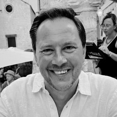 Darren Burnett